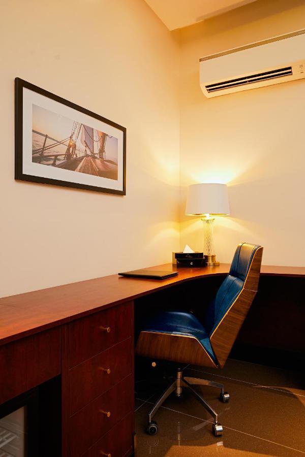 The Yacht Hotel Sea Front Lekki Phase 1 ラゴス エクステリア 写真