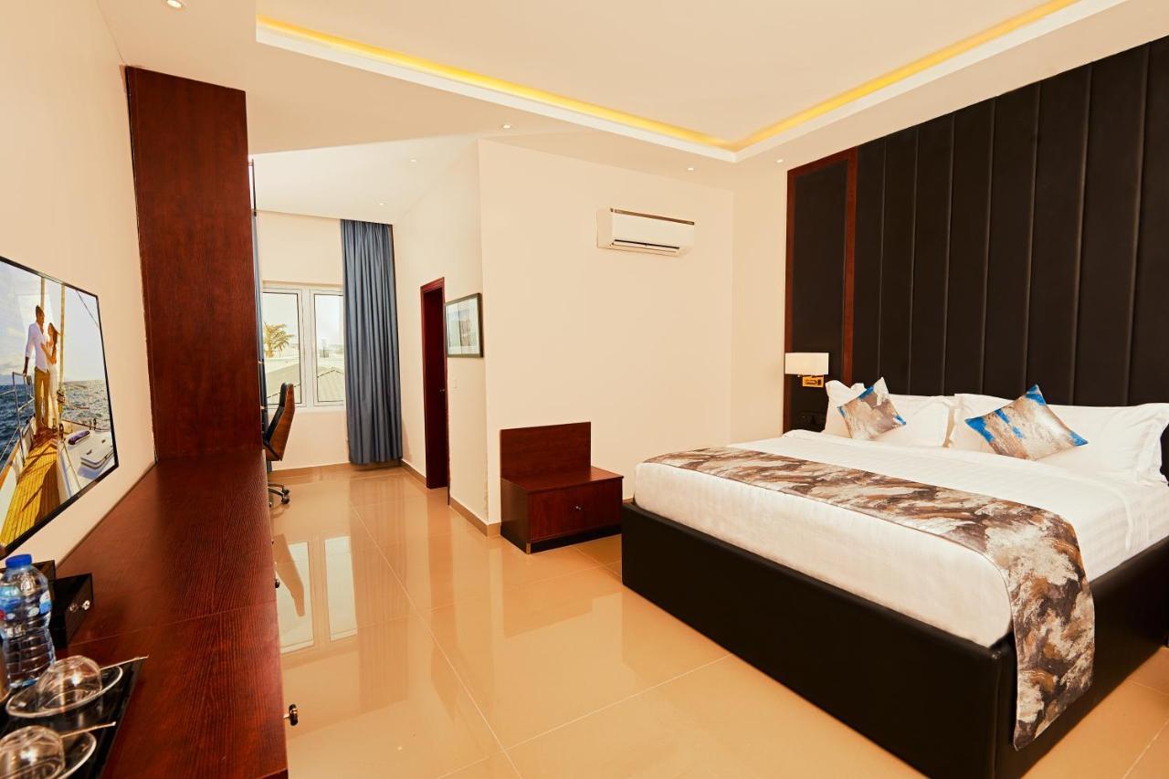 The Yacht Hotel Sea Front Lekki Phase 1 ラゴス エクステリア 写真
