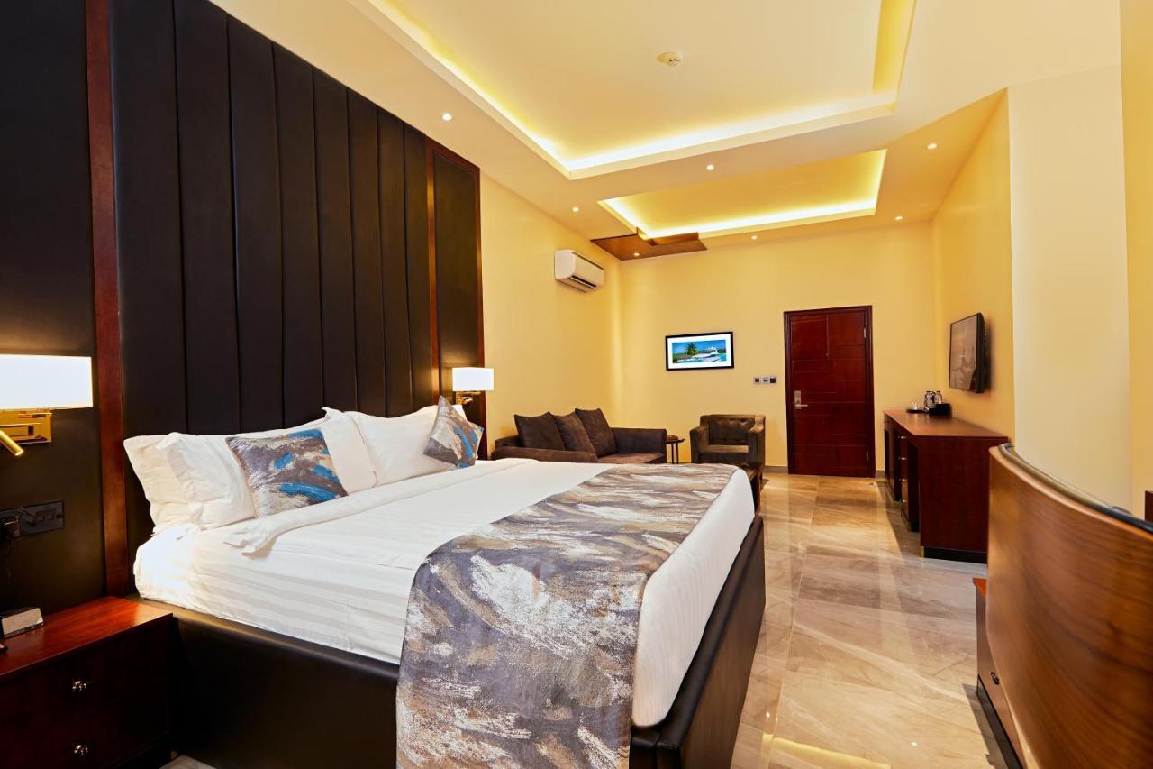 The Yacht Hotel Sea Front Lekki Phase 1 ラゴス エクステリア 写真