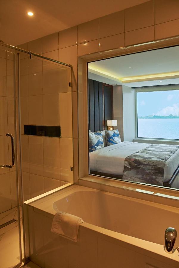 The Yacht Hotel Sea Front Lekki Phase 1 ラゴス エクステリア 写真
