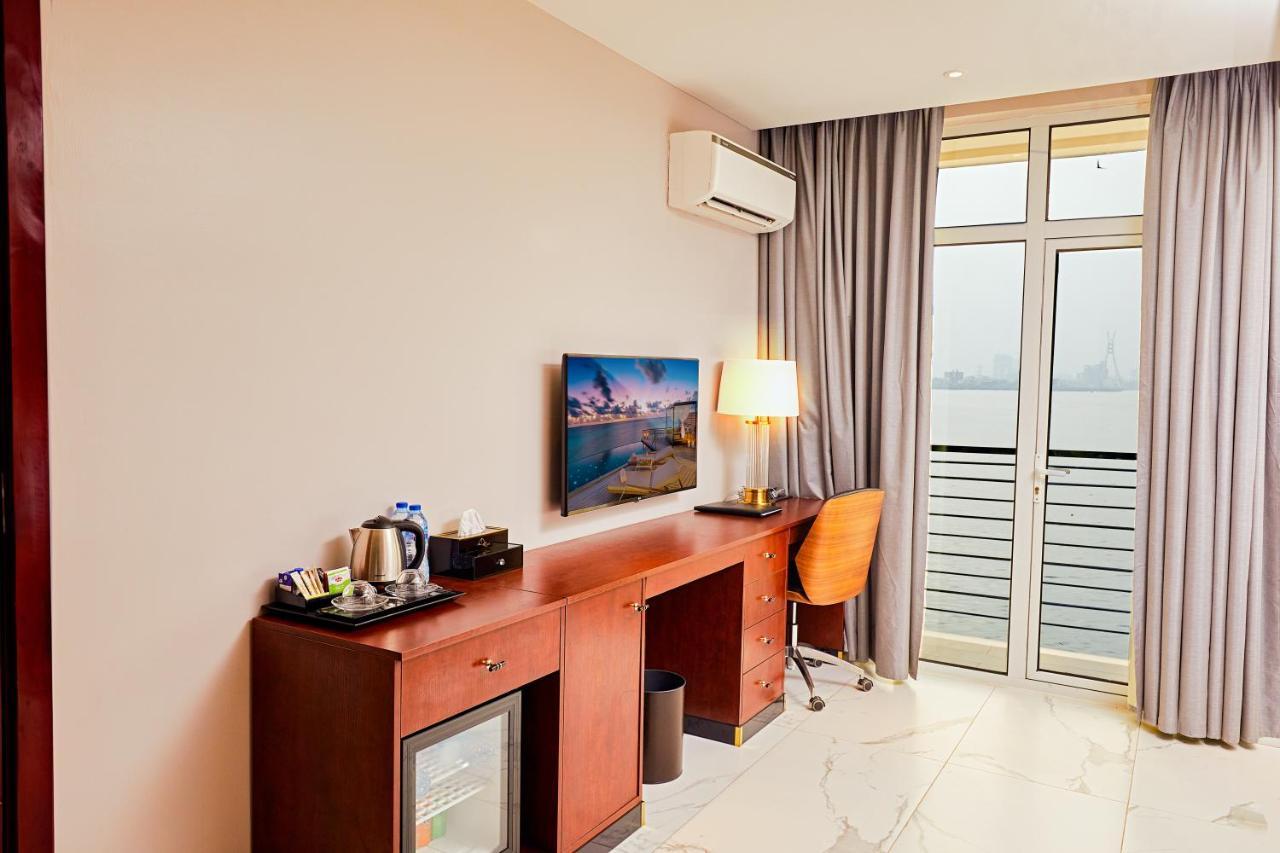 The Yacht Hotel Sea Front Lekki Phase 1 ラゴス エクステリア 写真