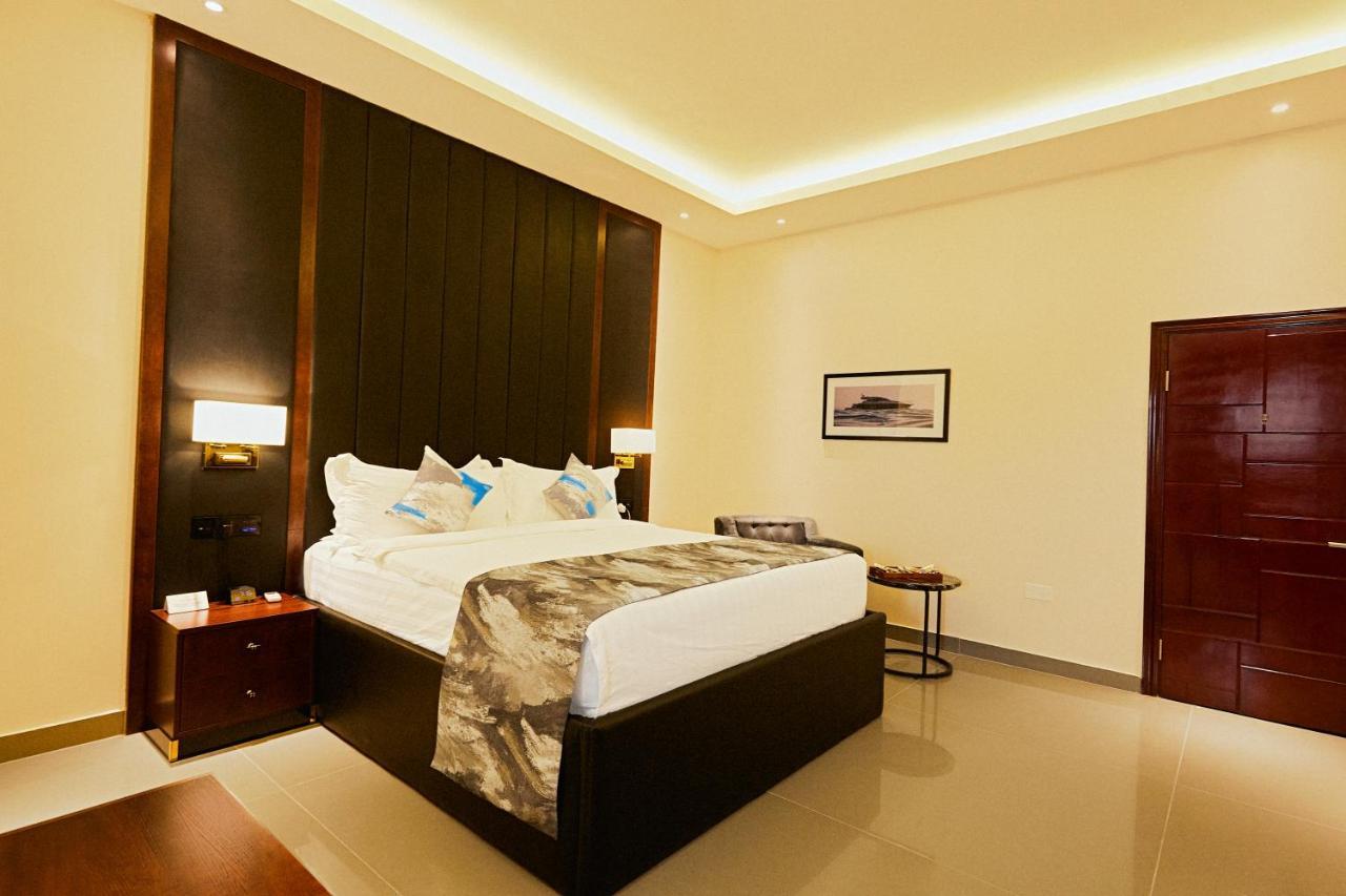 The Yacht Hotel Sea Front Lekki Phase 1 ラゴス エクステリア 写真